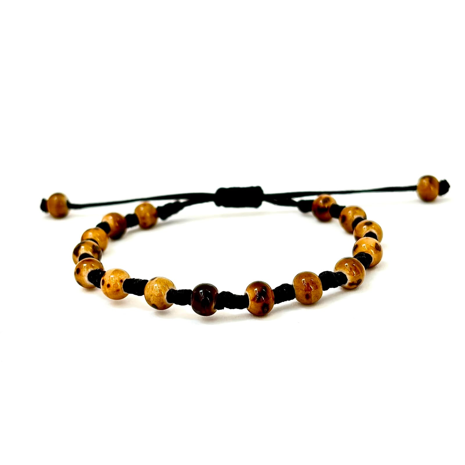 brățară ceramică bej 6mm reglabilă handmade pe șnur negru