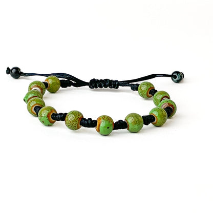 brățară ceramică verde reglabilă handmade pe șnur negru