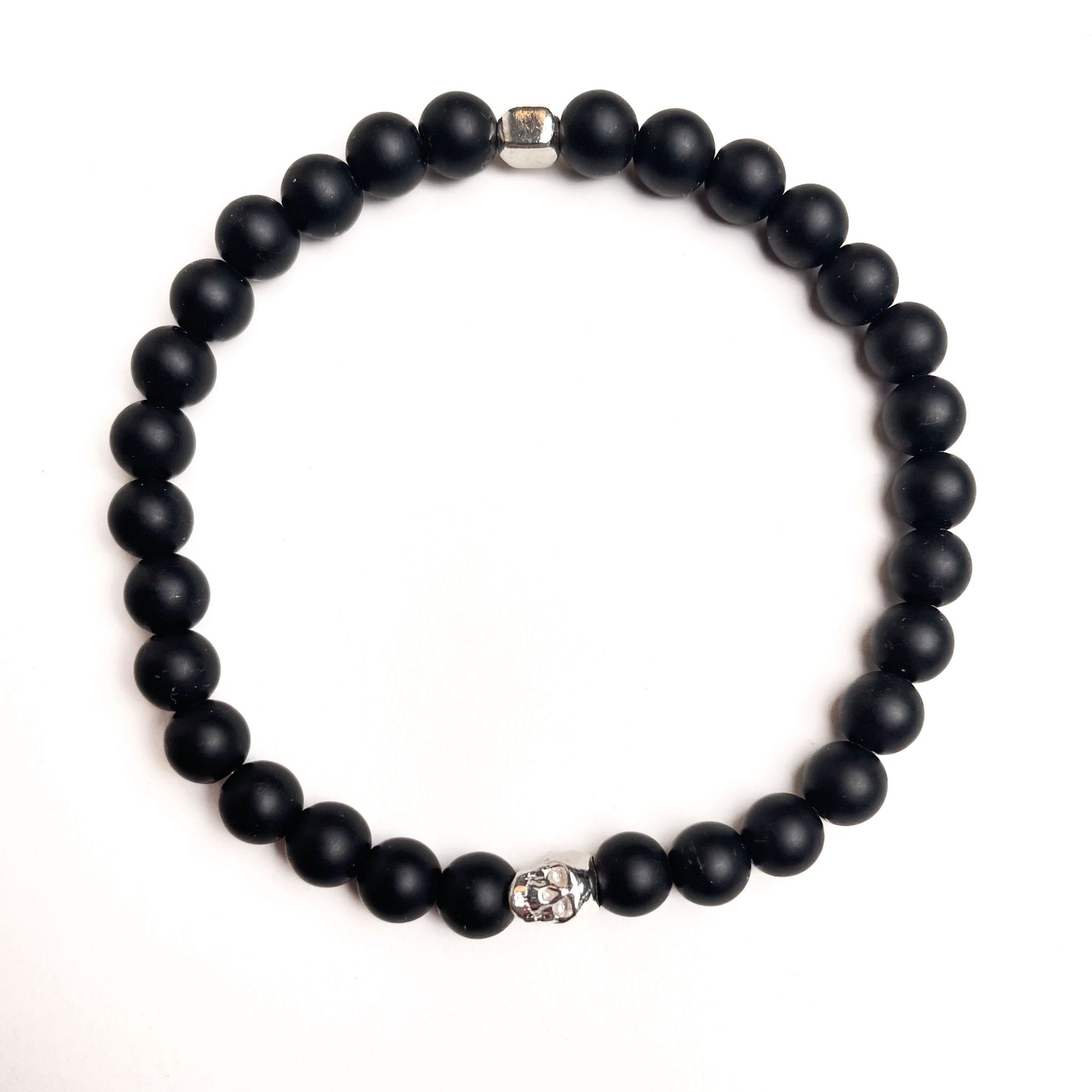 Brățară Onix Mat cu element skull din argint 925 și bilă de 4 mm