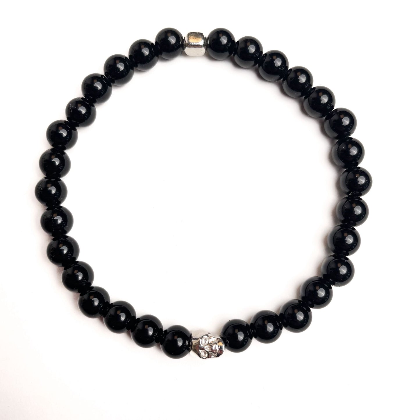 Brățară Onix cu element skull din argint 925 și bilă de 4 mm